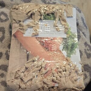 20 Farmhouse Fresh Skincare Paper Gift Bags With Cotton Handles- New In Package